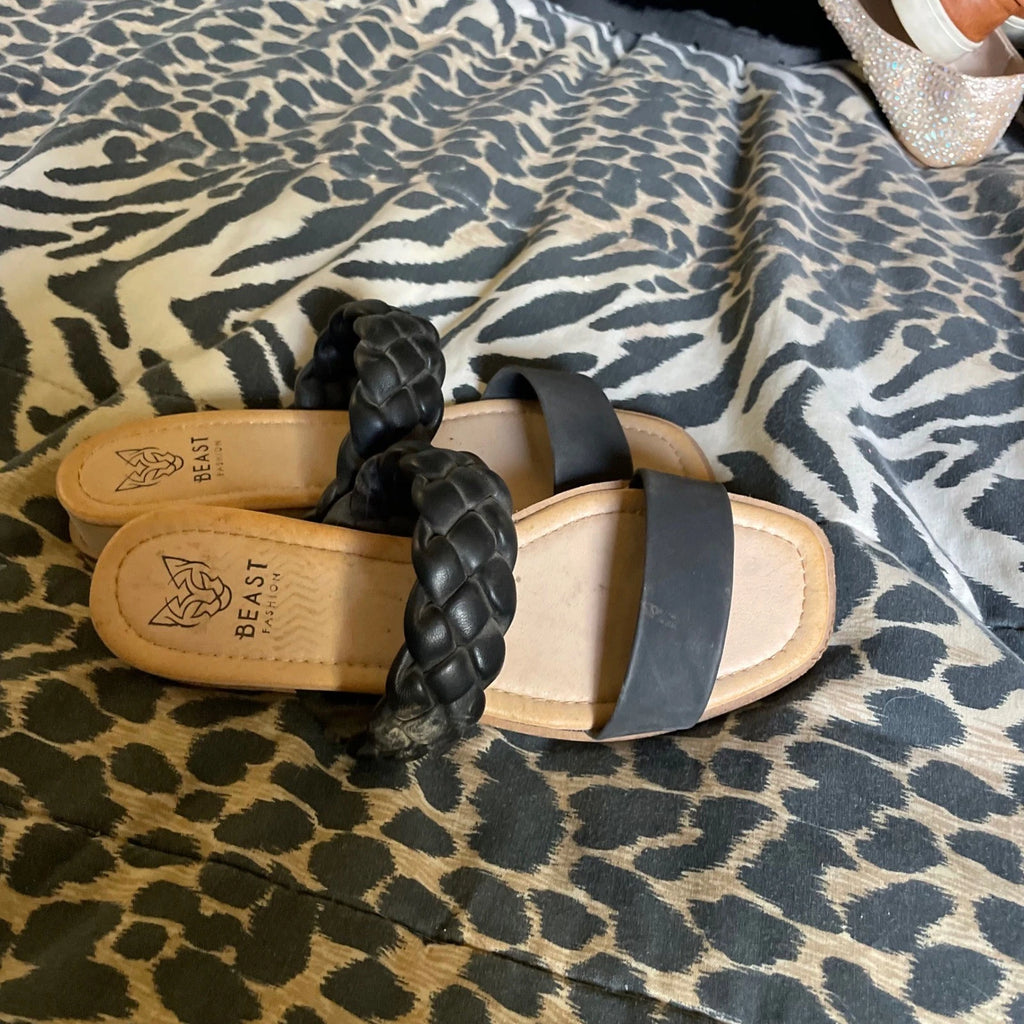 Womens Beast Fashion Braided Black Slip On Sandals Slides Casual Sz 7