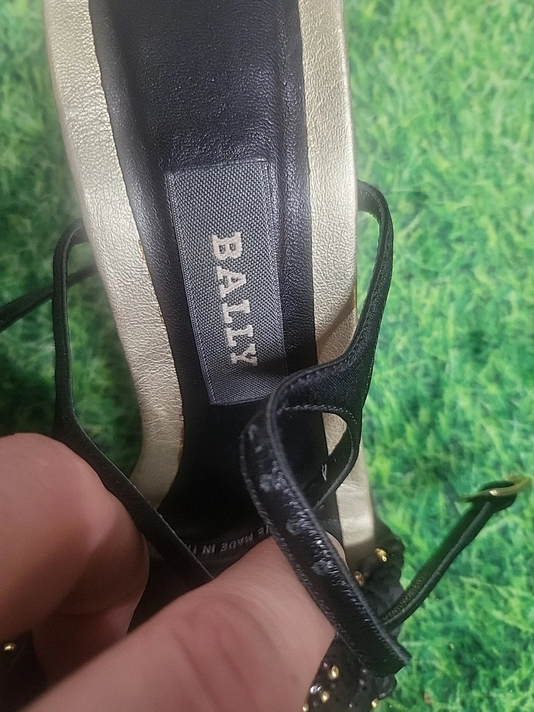 BALLY BlackGolden Metallic Leather Flower Slide Kitten heel Peep Toe Size 6.5 US