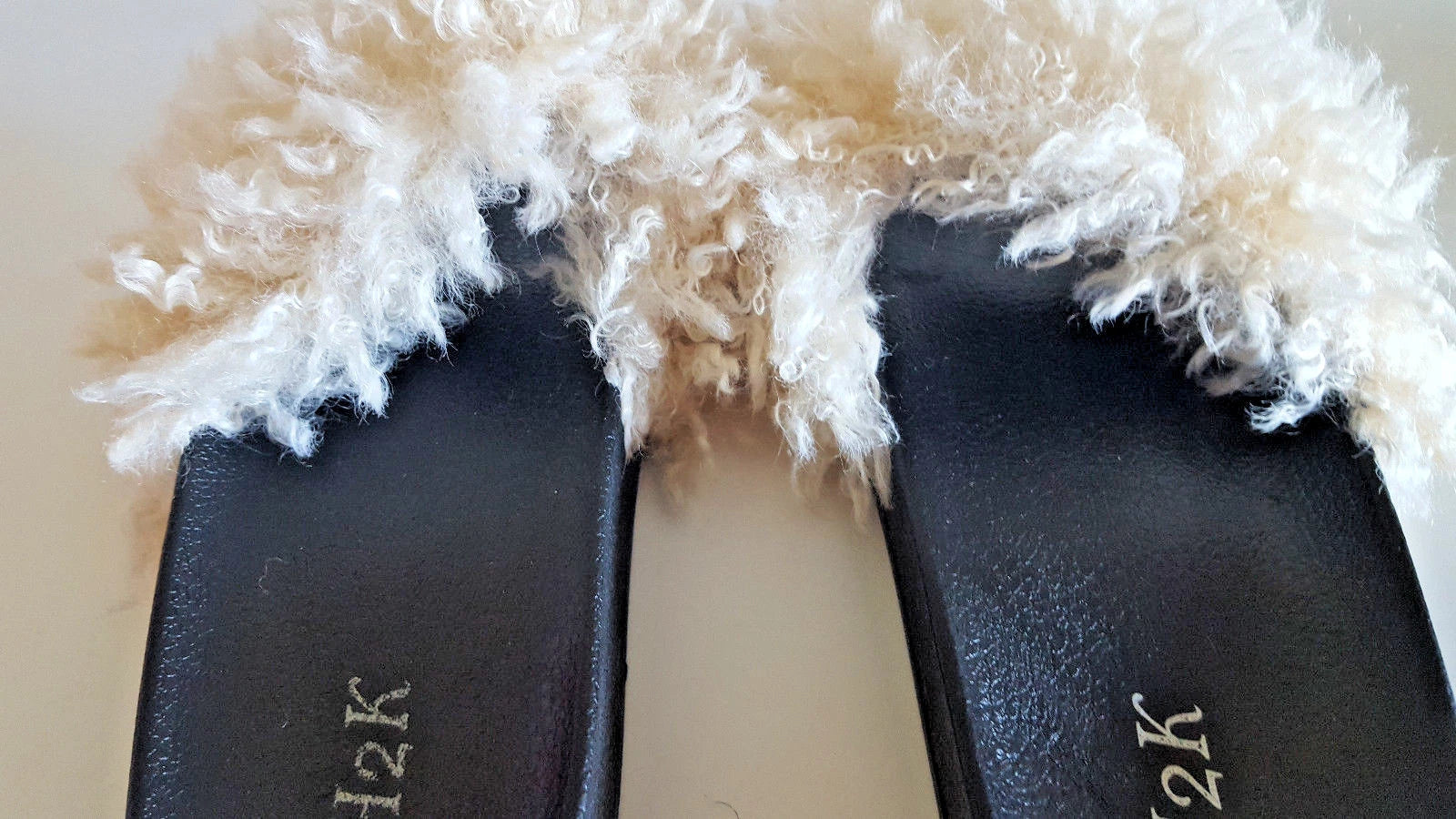 H2K Paula Beige FUZZY Fur Fashion Slides Flip Flops Sandals Slides Cozy Warm