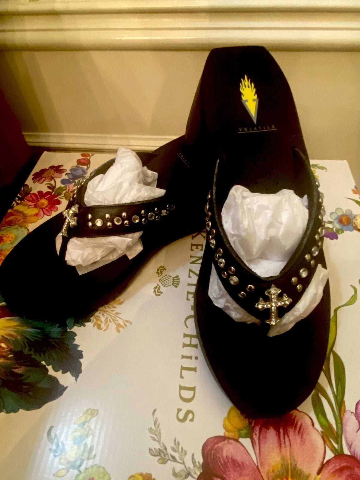 Volatile BLACKWomen's Wedge Flip Flop Style Sandals Cross Rhinestones & Studs 9M