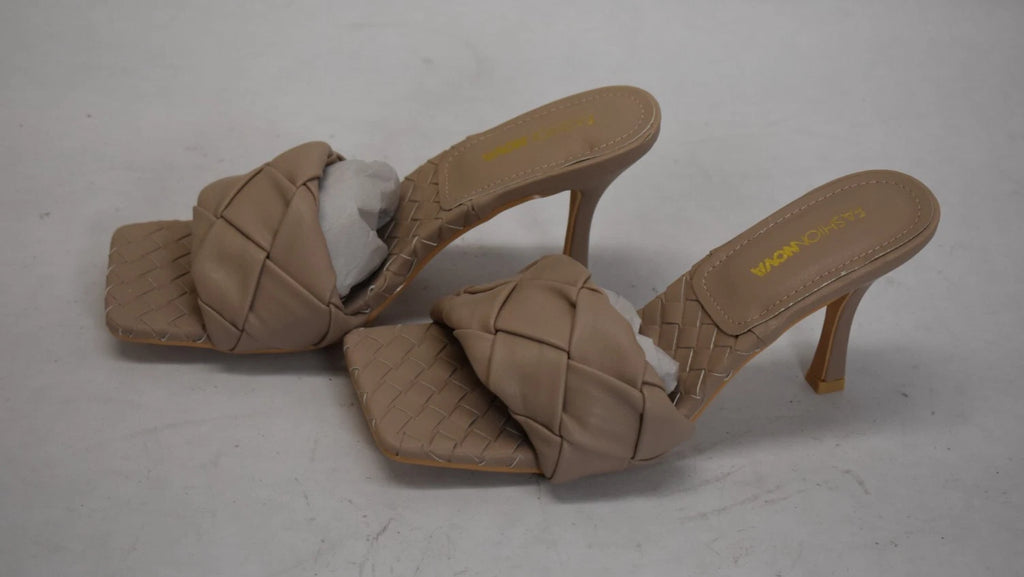 Fashion Nova Waveit Slip On Heel Sandals Nude Braided Strap Womens Sz 7