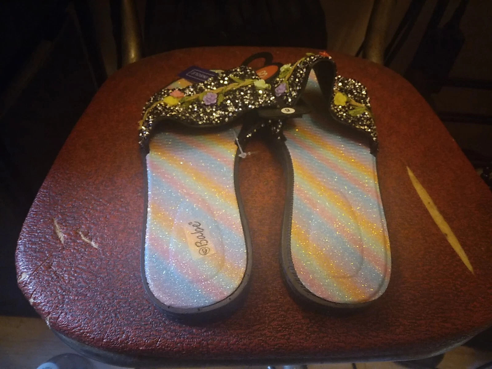 Babe's Rainbow Floral Black Women's Fashion Slides Slippers Size 9 (BRAND NEW)