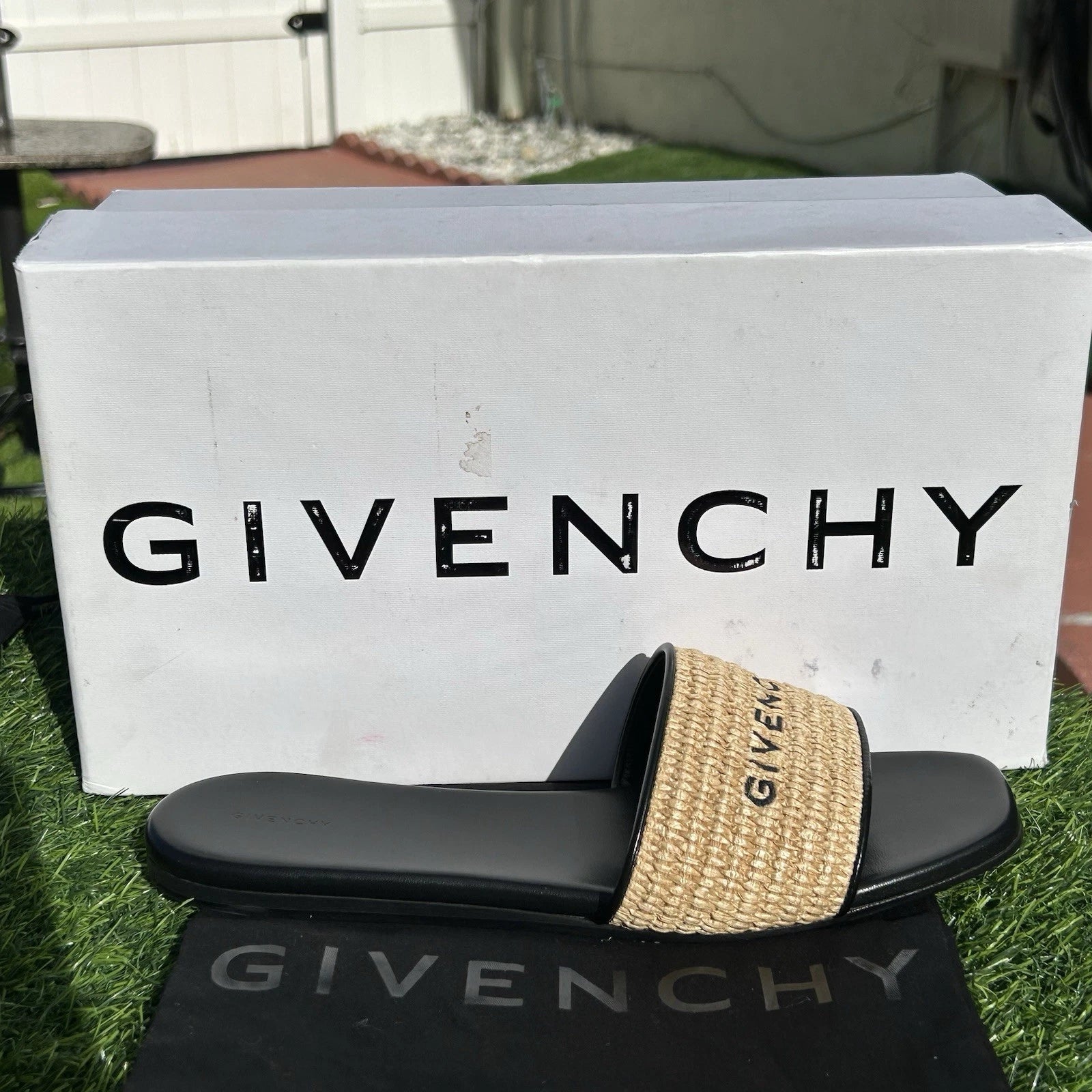 GIVENCHY 4G EMBROIDERED LOGO RAFFIA AND BLACK LEATHER SLIDE SANDALS SZ 40.5 NEW!