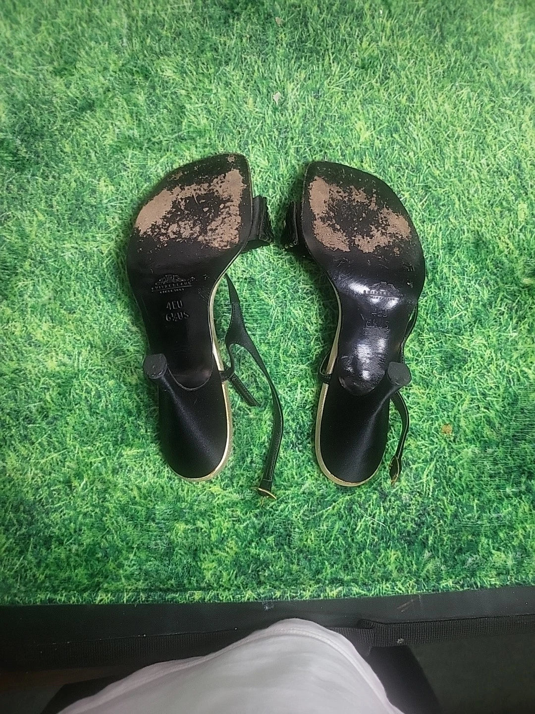 BALLY BlackGolden Metallic Leather Flower Slide Kitten heel Peep Toe Size 6.5 US