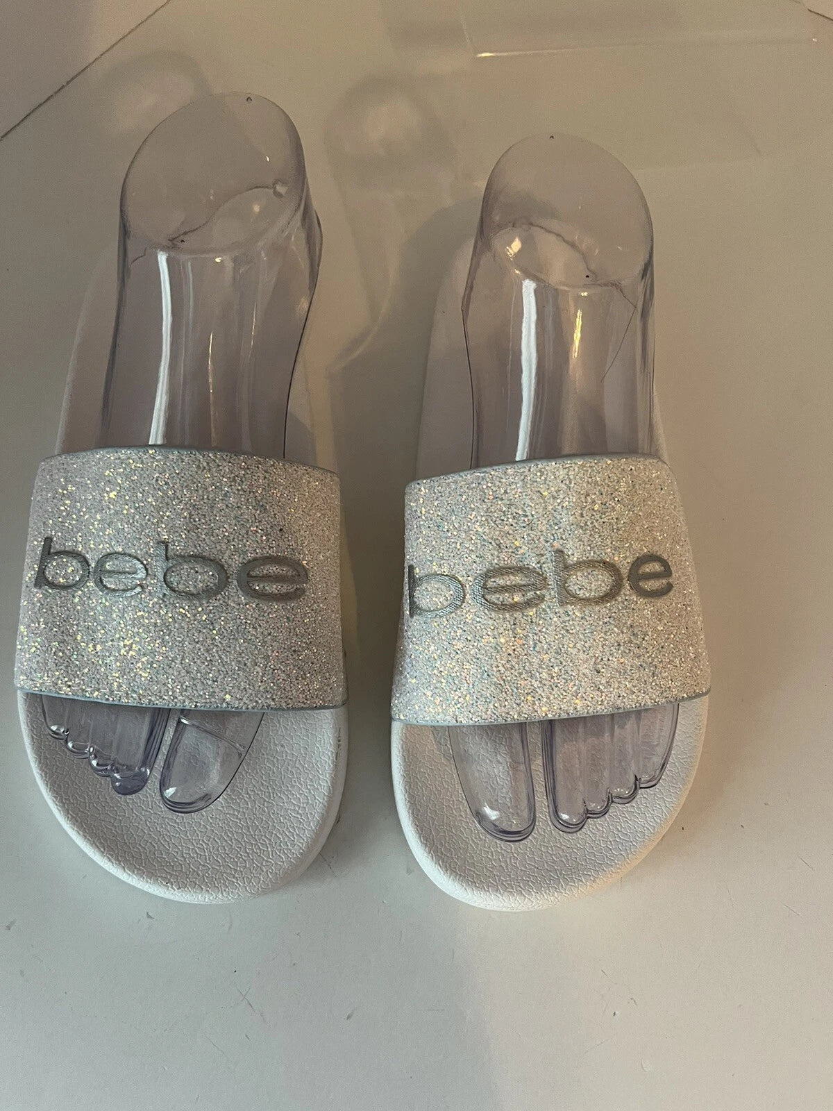 Bebe Women’s White Slide Fashion Sandals Flats Size 10, Glitter. NWOT. Fast Ship