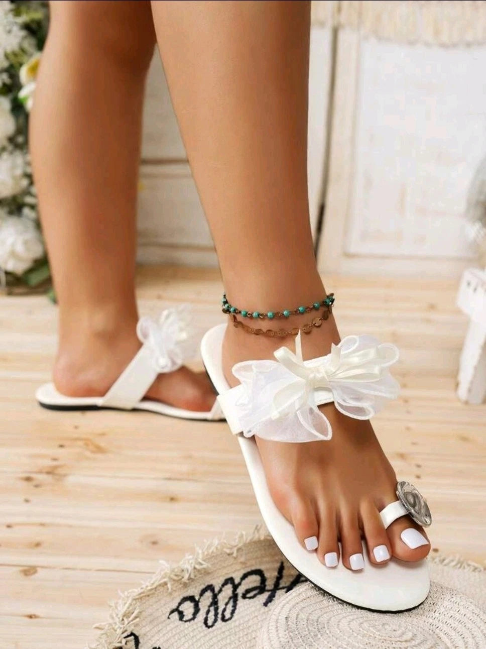 Women's Fashionable Elegant Bow & Metal Toe Accent Sandals US Size 11 White