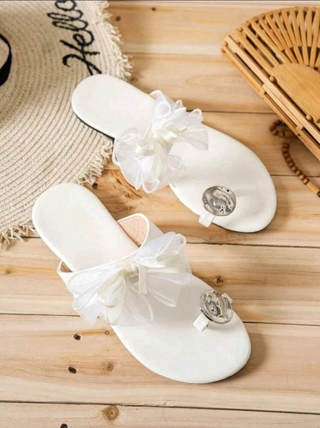 Women's Fashionable Elegant Bow & Metal Toe Accent Sandals US Size 11 White