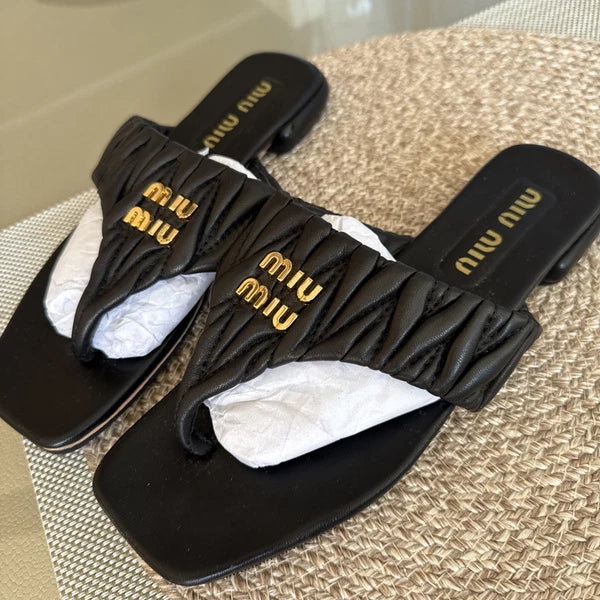 Women’s Flats Flip Flop Style Leather Miumiu Gold Logo Size 8.5-9