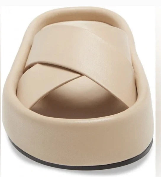 Frame  Le Laurel Oatmeal Leather Platform Slide Sandal Size 38.5 / US 8.5 $398