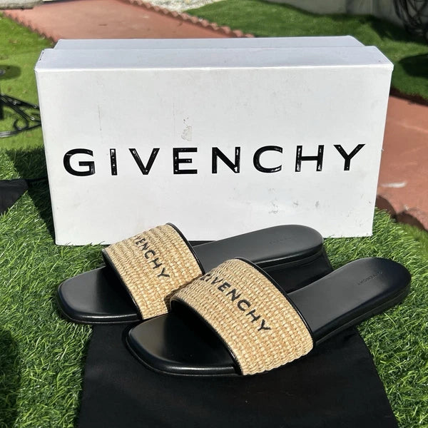 GIVENCHY 4G EMBROIDERED LOGO RAFFIA AND BLACK LEATHER SLIDE SANDALS SZ 40.5 NEW!