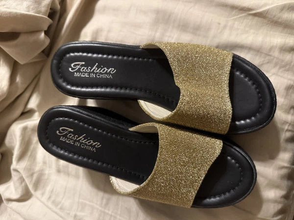 Fashion shoes wedge gold and black slide size 8