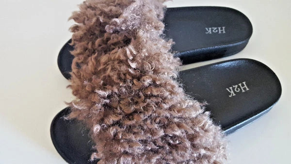 H2K Paula Brown FUZZY Fur Fashion Slides Flip Flops Sandals Slides Cozy Warm