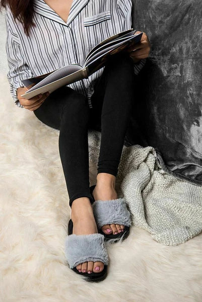 Women Fashion Warm Cozy Plush Indoor Anti Slip Slippers Open Toe Flat Sandals
