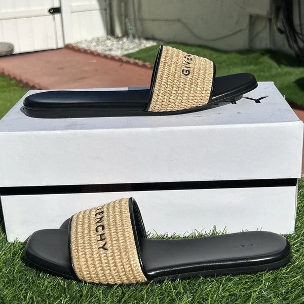 GIVENCHY 4G EMBROIDERED LOGO RAFFIA AND BLACK LEATHER SLIDE SANDALS SZ 40.5 NEW!