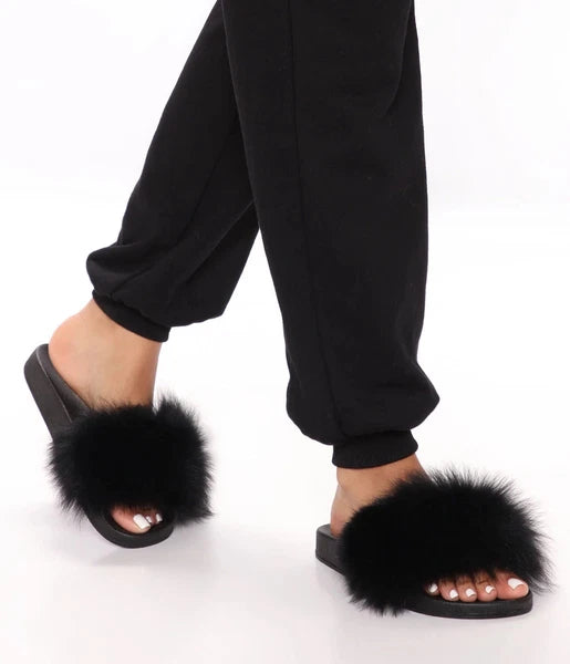 fashion nova Women’s Making Big Moves Fanzzy Slides In Black Size 11 New