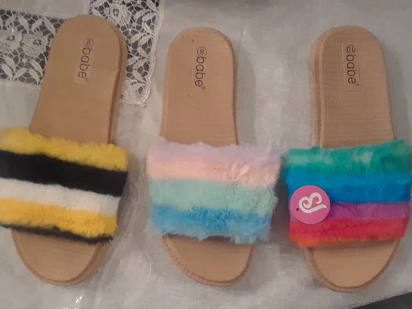 New ladies  FASHION fAUX FUR   slides beach furry sandals
